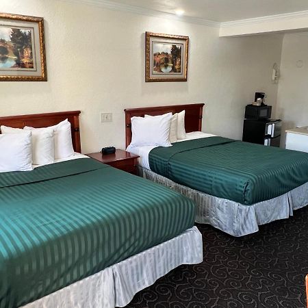 Americas Best Value Inn Hanford Exteriér fotografie