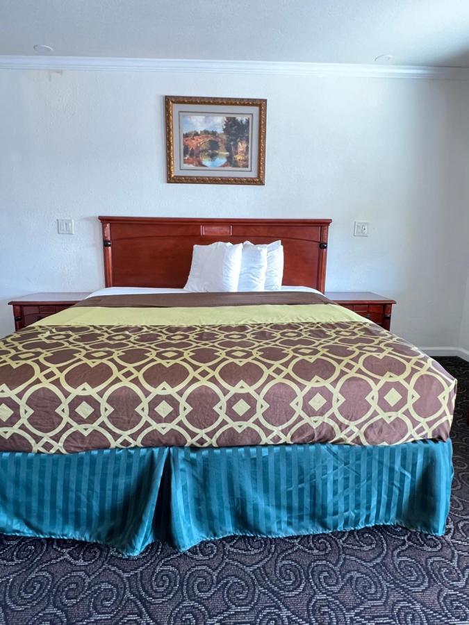 Americas Best Value Inn Hanford Exteriér fotografie