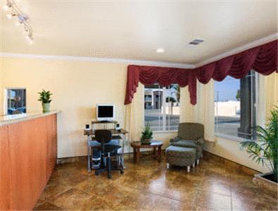Americas Best Value Inn Hanford Exteriér fotografie