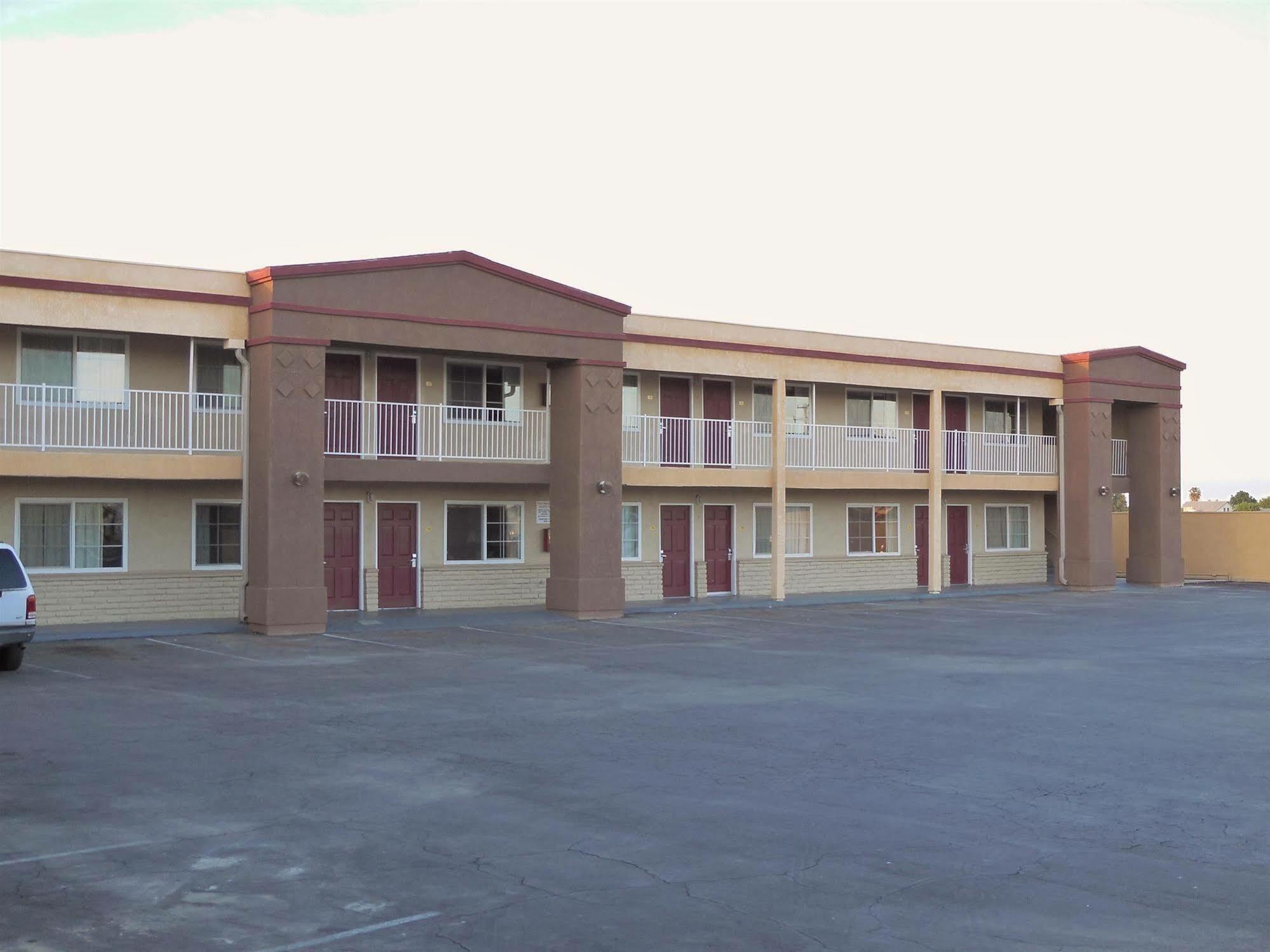 Americas Best Value Inn Hanford Exteriér fotografie